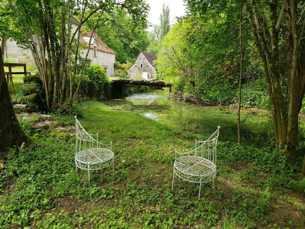 Le Moulin De Jules Et Akasha Bed and Breakfast Murat Eksteriør billede